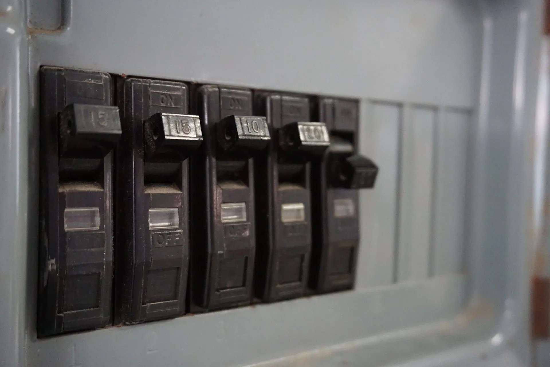 How To Tell If A Breaker Is Bad